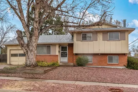 3418 Greenwood Cir, Colorado Springs, CO 80910