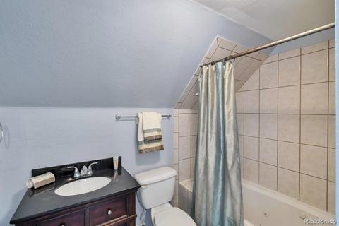 4662 Duluth Ct, Denver, CO 80239 photo 17