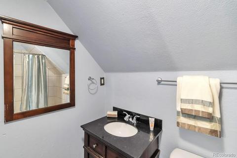 4662 Duluth Ct, Denver, CO 80239 photo 18