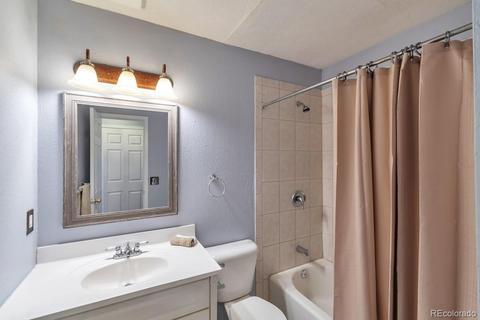 4662 Duluth Ct, Denver, CO 80239 photo 12