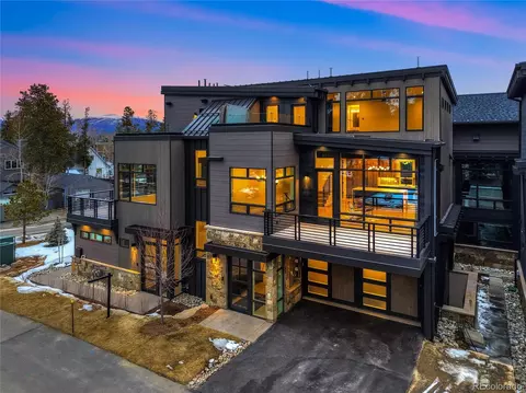 318 S 2nd Ave, Frisco, CO 80443