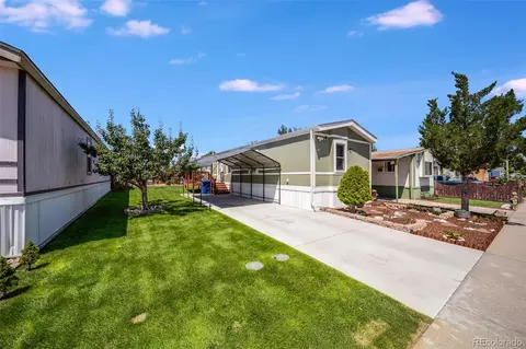 109 Larch Dr, Log Lane Village, CO 80705