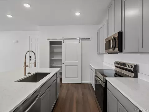 6153 N Ceylon St #206, Denver, CO 80249