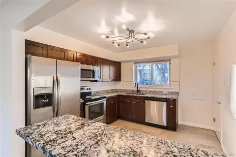 3209 N Locust St, Denver, CO 80207