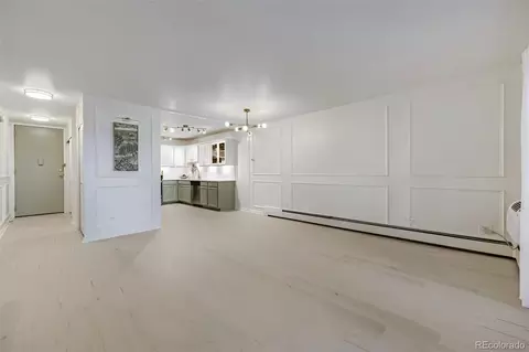 705 S Clinton St #9B, Denver, CO 80203