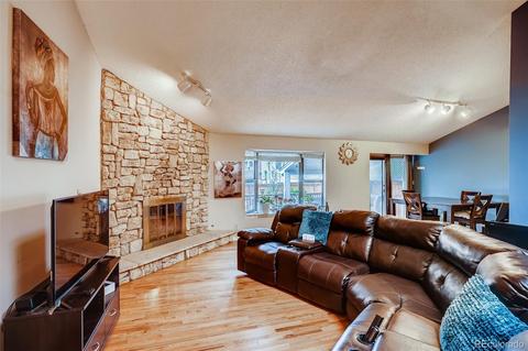 11924 E Maple Ave, Aurora, CO 80012 photo 5