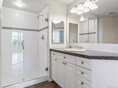 Bath - 8100 E Union Ave #1408, Denver, CO 80237 photo 3 of 4