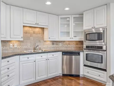Kitchen - 8100 E Union Ave #1408, Denver, CO 80237 photo 3 of 4