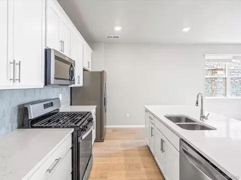 22331 E 7th Pl, Aurora, CO 80018 photo 11