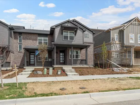 22331 E 7th Pl, Aurora, CO 80018 photo 2