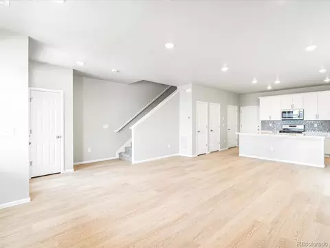 22331 E 7th Pl, Aurora, CO 80018 photo 8