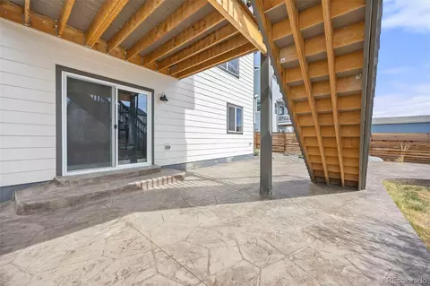 Exterior - 5426 Riverbend Ave, Longmont, CO 80504 photo 6 of 9