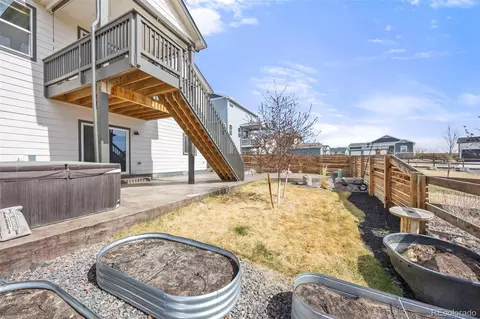 Exterior - 5426 Riverbend Ave, Longmont, CO 80504 photo 8 of 9