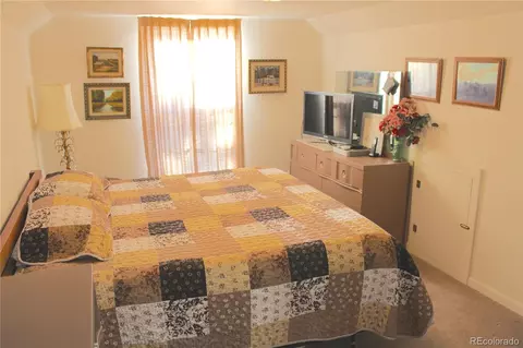 Bedroom - 2660 Campfire Rd, Hartsel, CO 80449 photo 3 of 7