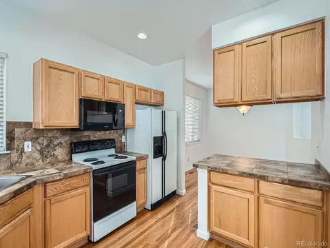 8142 E Vassar Dr, Denver, CO 80231 photo 6