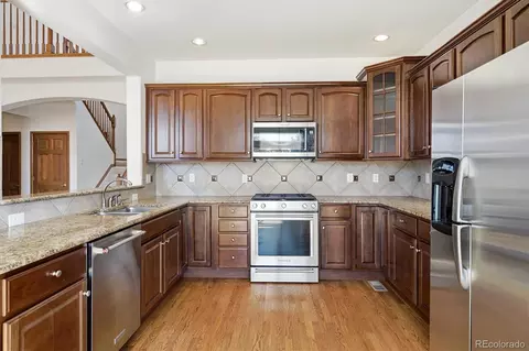 Kitchen - 20598 E Lake Dr, Centennial, CO 80016 photo 2 of 6