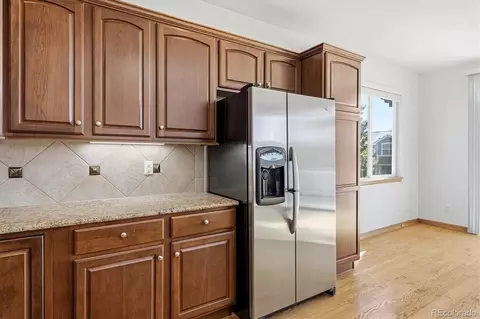 Kitchen - 20598 E Lake Dr, Centennial, CO 80016 photo 4 of 6