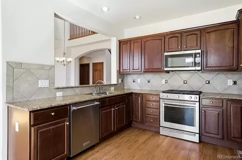 Kitchen - 20598 E Lake Dr, Centennial, CO 80016 photo 3 of 6