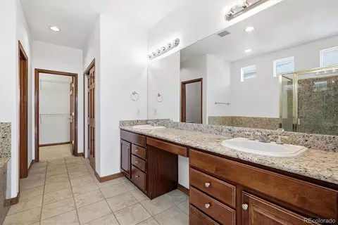 Bath - 20598 E Lake Dr, Centennial, CO 80016 photo 2 of 4