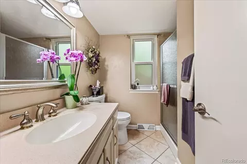 Bath - 8787 Iris St, Arvada, CO 80005 photo 3 of 3
