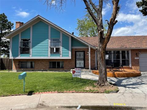 12191 E Stoll Pl, Denver, CO 80239 photo 1