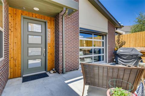 19509 E Sunset Cir, Centennial, CO 80015 photo 4