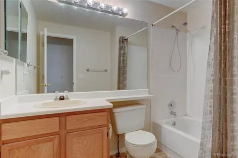 Bath - 4913 S Dunkirk Way, Centennial, CO 80015 photo 3 of 3