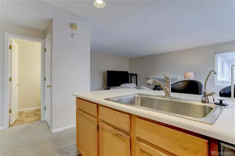 Kitchen - 4913 S Dunkirk Way, Centennial, CO 80015 photo 3 of 3