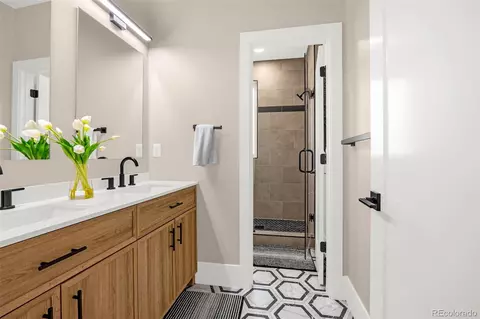 2625 N Steele St, Denver, CO 80205 photo 17
