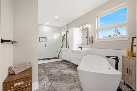 2625 N Steele St, Denver, CO 80205 photo 23