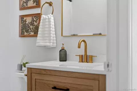 Bath - 13611 Evans Ave, Aurora, CO 80014 photo 3 of 5