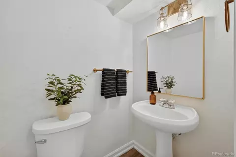 Bath - 13611 Evans Ave, Aurora, CO 80014 photo 5 of 5