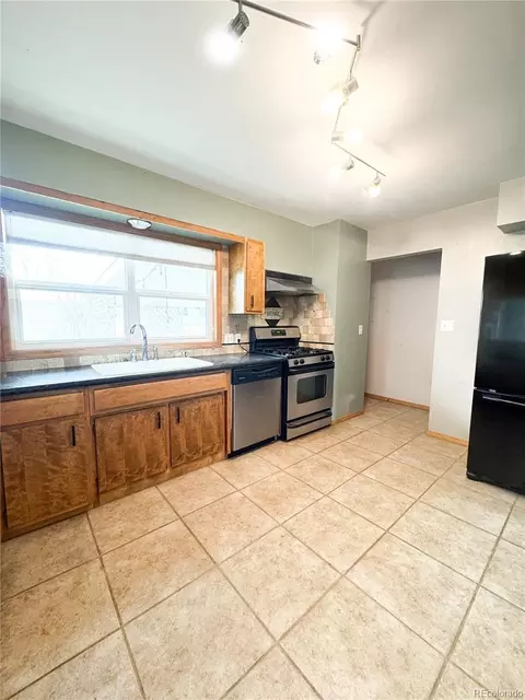 273 Crest St, Rangely, CO 81648 photo 5
