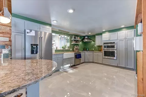 Kitchen - 8752 S Ault Ln, Morrison, CO 80465 photo 4 of 4
