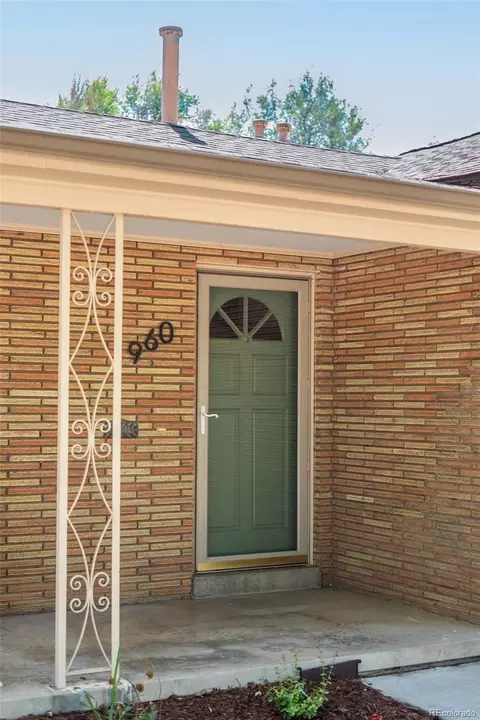 Exterior - 960 Garrison St, Denver, CO 80215 photo 7 of 8