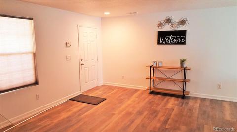 10136 Eudora Ct, Thornton, CO 80229 photo 2