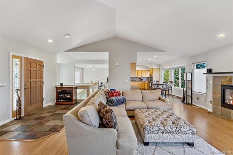 14041 E Chenango Dr, Aurora, CO 80015 photo 5