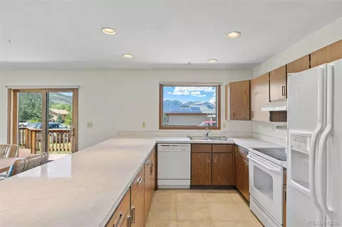 Kitchen - 143 Meadow Dr, Dillon, CO 80435 photo 3 of 4