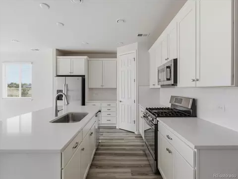 Kitchen - 5445 Shady Oaks Dr, Fort Collins, CO 80528 photo 5 of 5