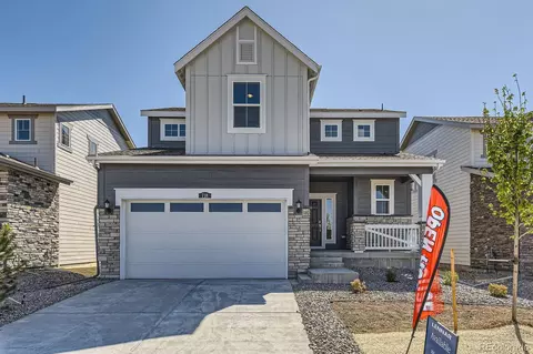 718 N Clubview St, Watkins, CO 80137