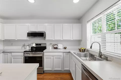 Kitchen - 7870 E 29th Ave, Denver, CO 80238 photo 3 of 5