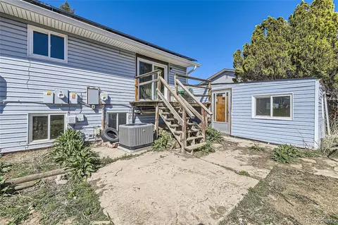 Exterior - 16592 E 11th Pl, Aurora, CO 80011 photo 6 of 9