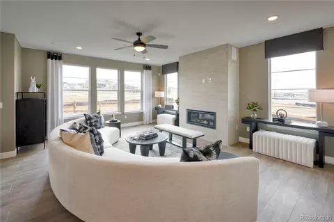 Living - 24043 E 39th Ave, Aurora, CO 80019 photo 2 of 3