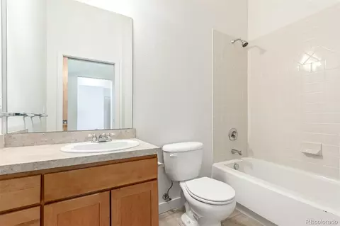 Bath - 7700 E 29th Ave #405, Denver, CO 80238 photo 2 of 2