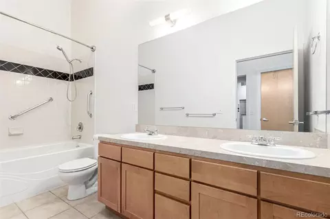Bath - 7700 E 29th Ave #405, Denver, CO 80238 photo 1 of 2