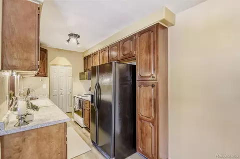 140 E Highline Cir #101, Centennial, CO 80122 photo 13