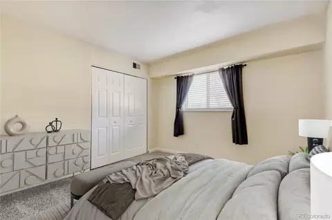 140 E Highline Cir #101, Centennial, CO 80122 photo 15
