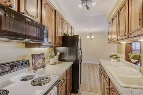 140 E Highline Cir #101, Centennial, CO 80122 photo 3