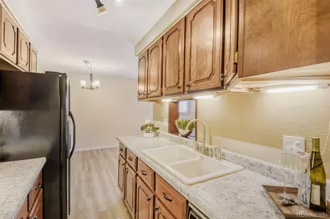 140 E Highline Cir #101, Centennial, CO 80122 photo 4