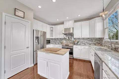 Kitchen - 2371 Broadleaf Loop, Castle Rock, CO 80109 photo 1 of 2